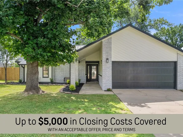 715 Woodland Dr, Rogers, AR 72756