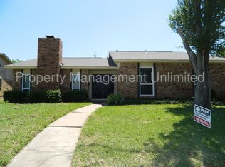 7530 Ashcrest Ln, Dallas, TX 75249