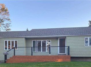 2 Franklin St, Islip, NY 11751