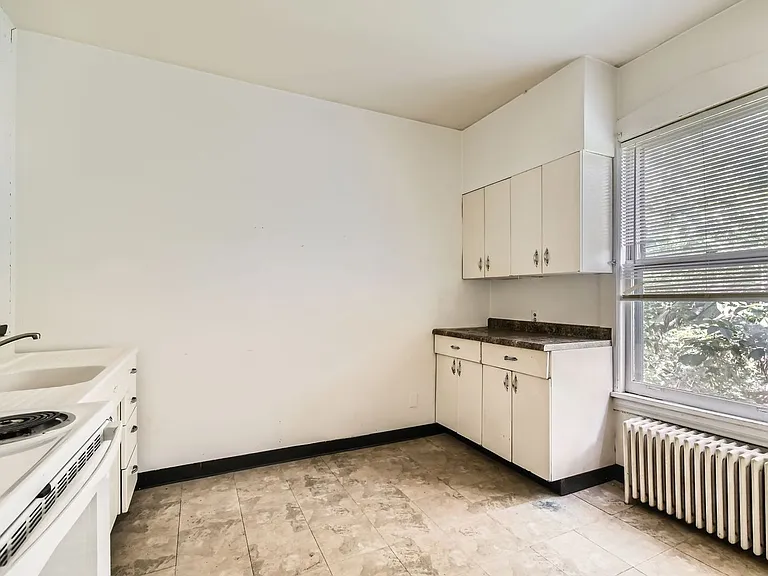 707 Grand Ave — Photo 12