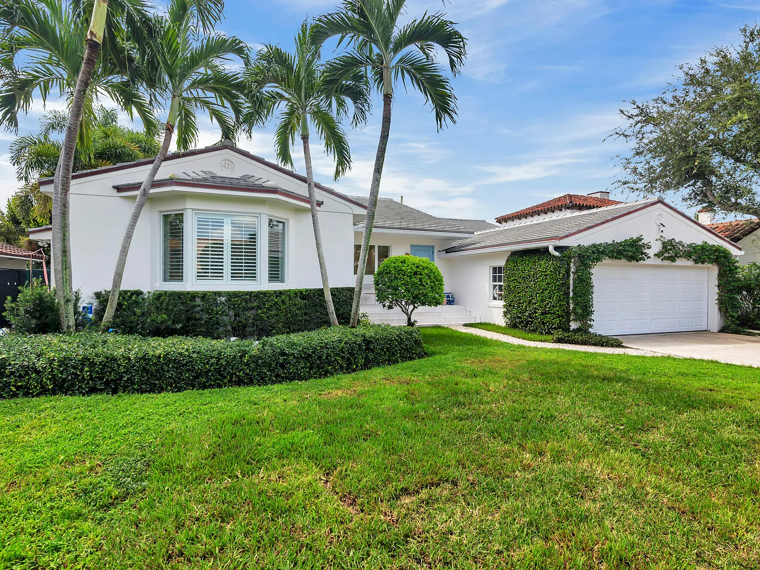 5 bed, 4.0 bath, 3404 sqft, $26,000 — Photo 3