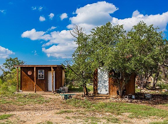 5th image of 115 Kerrville South Dr