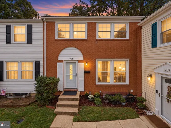 1709 Gabriel Ct, Crofton, MD 21114