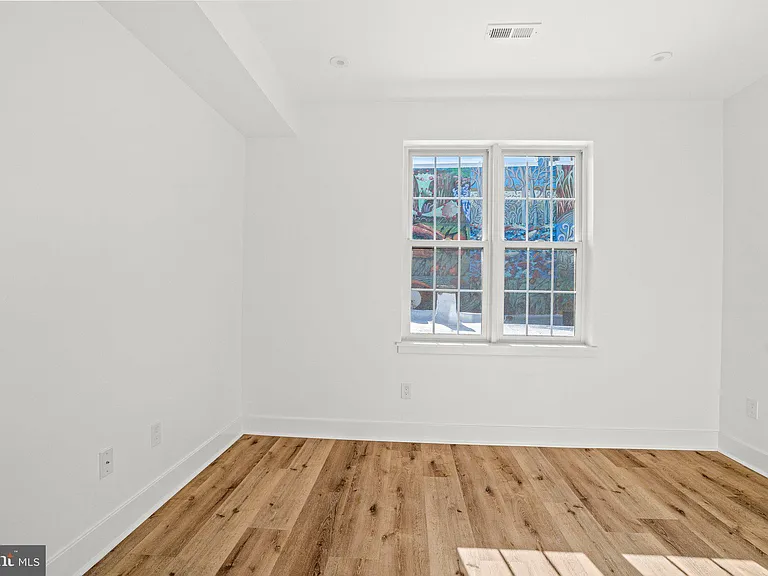 150 Fairmount Ave #2 — Photo 19