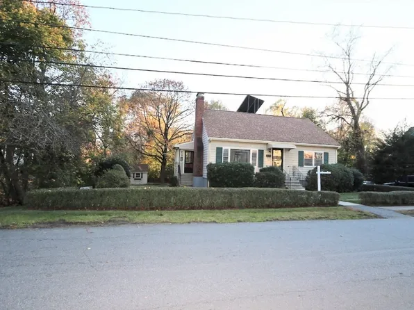 109 Howe St, Framingham, MA 01702