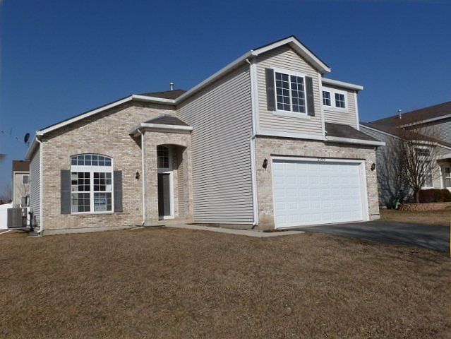 1st image of 2705 Stonebridge Dr