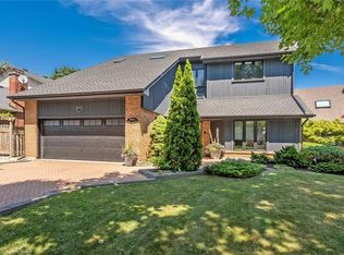 275 Alexander Ct, Burlington, ON L7R 4G1