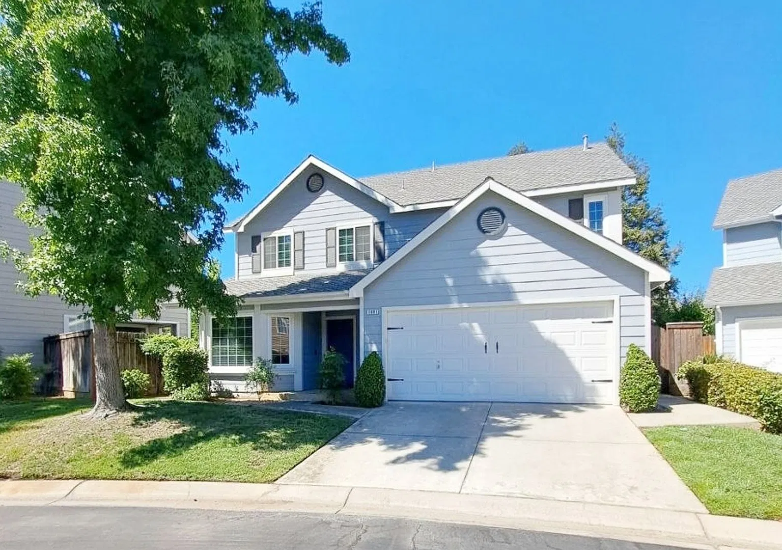 3-Bedroom 2 Story Home in a Gated Community-Virginia Commons! — Photo 1