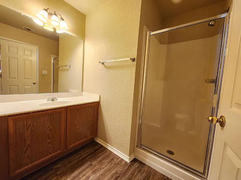 5402 Tomas Cir — Photo 10