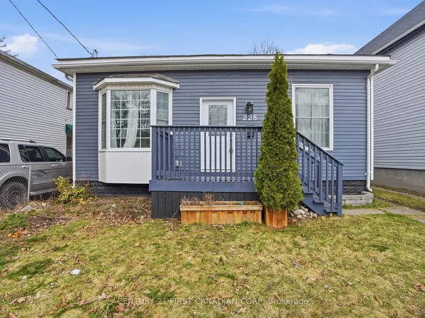 228 South St, London, ON N6B 1B4