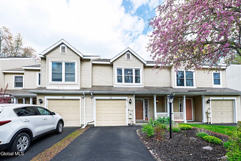 3rd image of 23 Stoney Creek Drive