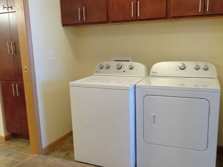 West Lake III Apartments — Photo 46