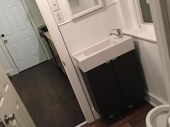 3rd image of 247 Church St APT 3