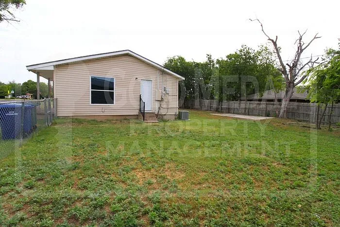 609 Sunset Ln #C — Photo 18