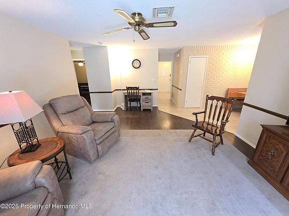 4th image of 12912 Willoughby Ln