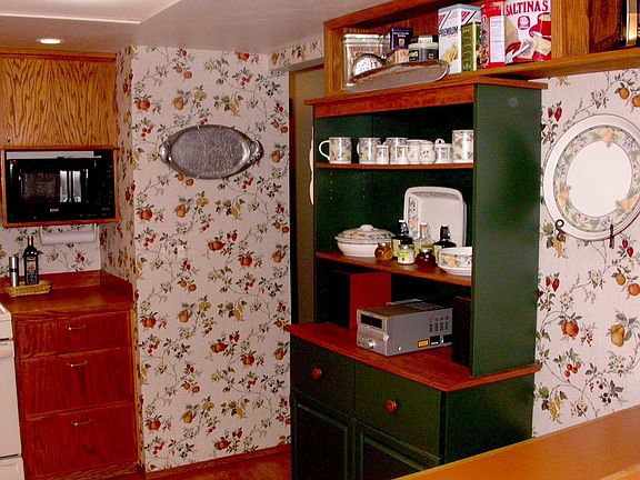 Big kitchen
