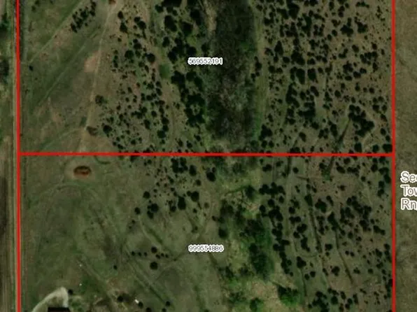 747 S 10th Rd, Palmyra, NE 68418
