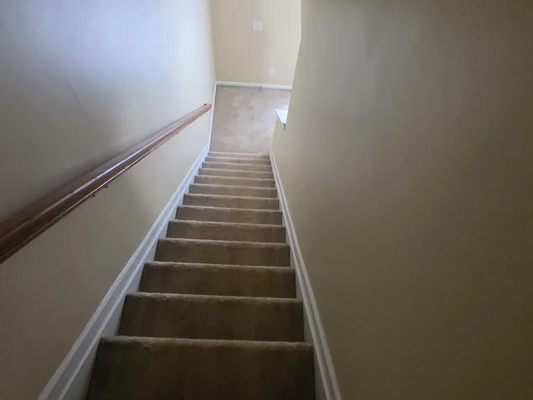 5585 Farm House Trl — Photo 3