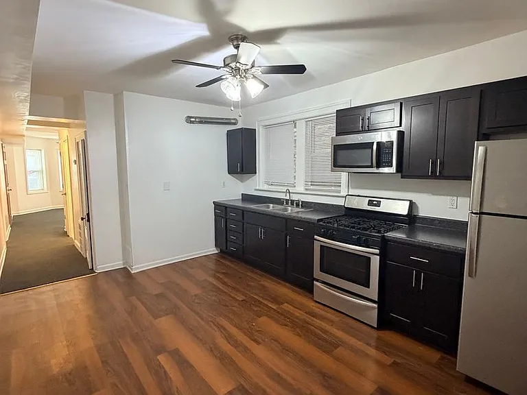 1748 N Keystone Ave — Photo 26