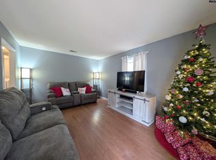 223 Nikon Cir, West Columbia, SC 29172