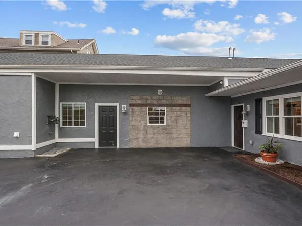 96 Washington St, Central Falls, RI 02863