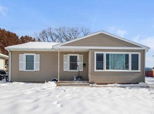 1250 Sussex Dr, South Bend, IN 46628