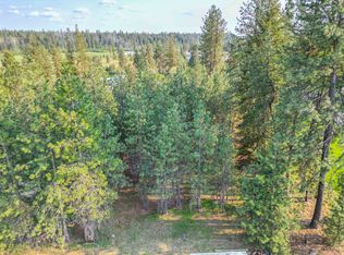 3402 E Yearling Rd, Chattaroy, WA 99003