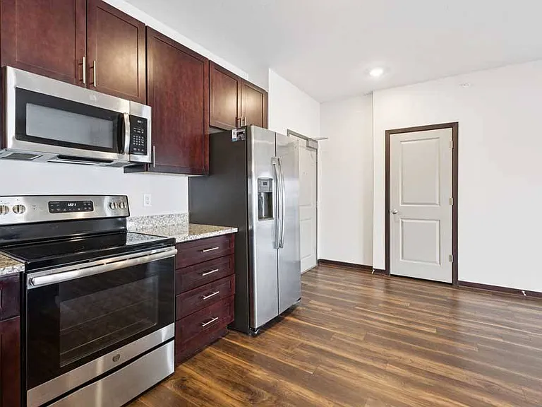 360 at Jordan West — Photo 220