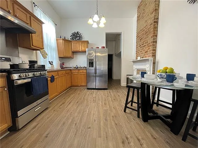 3023 Baudin St — Photo 5