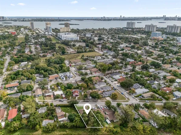 11330 Peachtree Dr, Miami, FL 33161