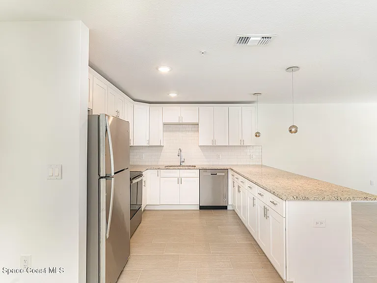 1635 Par St NE #2202 — Photo 12