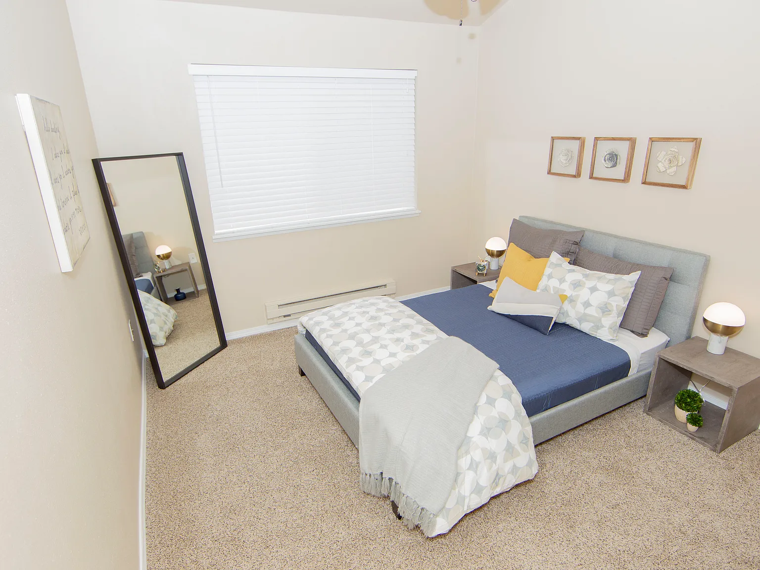 Oak Vale Apartments — Photo 3