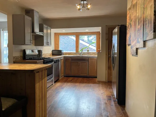 1237 Lorenzo Dr SW, Atlanta, GA 30310