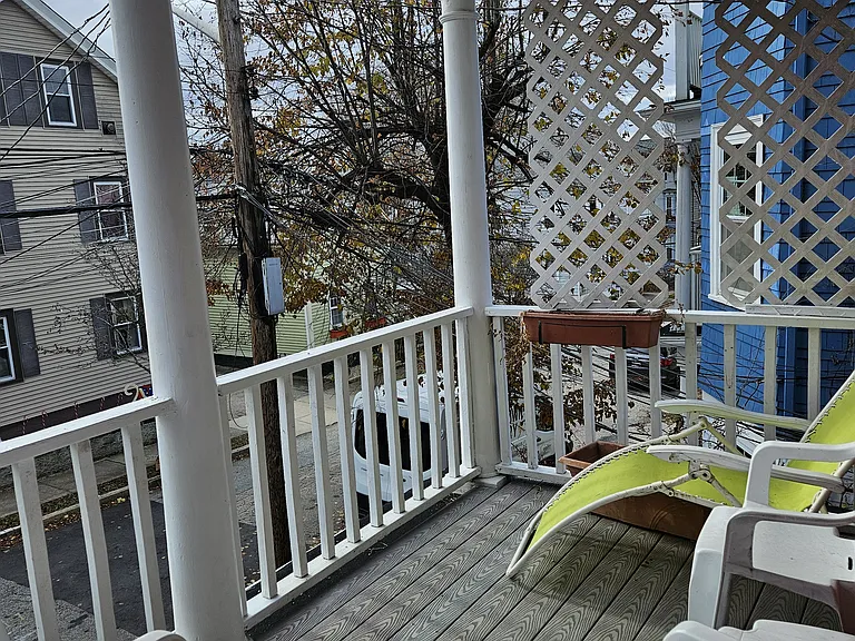 218 Howell St #2 — Photo 9