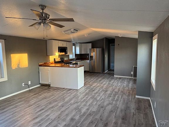 4th image of 129 E Countryside Dr