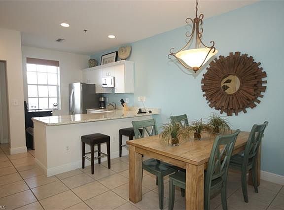 5th image of 140 Palm St. #213