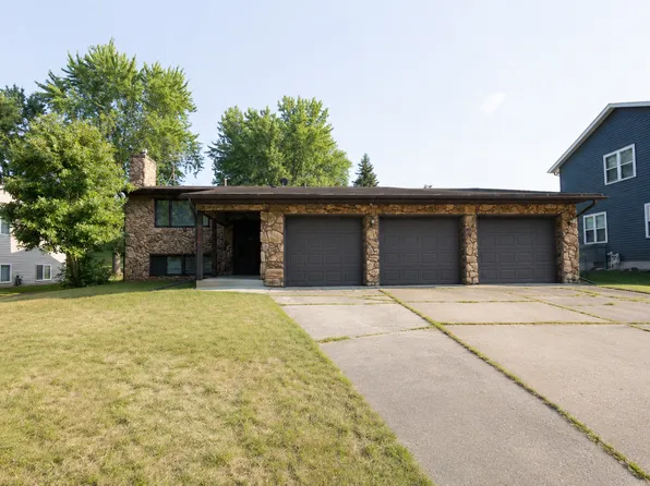 7797 Woodpark Blvd, Woodbury, MN 55125