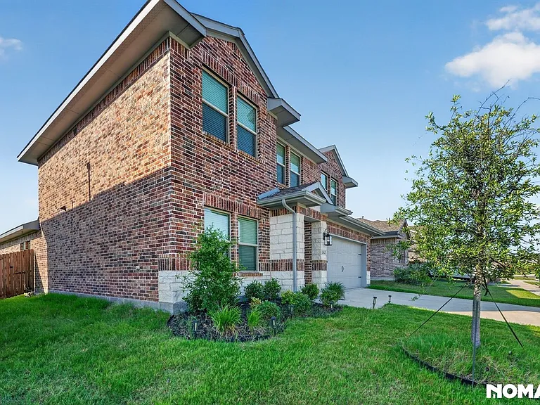 2512 Broken Bow Dr — Photo 2