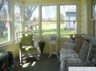 21 Gibbons Rd, Stuyvesant, NY 12173