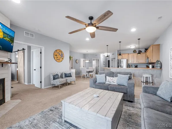 1210 Lands End Pkwy #113, Osage Beach, MO 65065