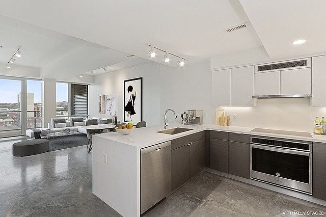 2nd image of 404 E College St Suite 1306