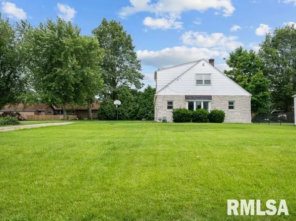 1106 12th Ave, Orion, IL 61273