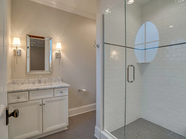 2424A Abbott Martin Rd — Photo 39