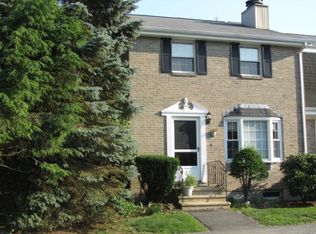 116 Fieldstone Dr, Londonderry, NH 03053