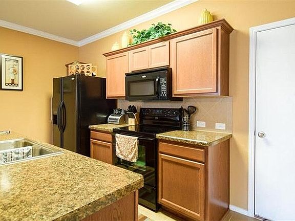 4th image of 6356 Hill Creek Dr