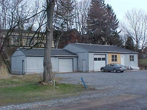 1st image of 606 White St