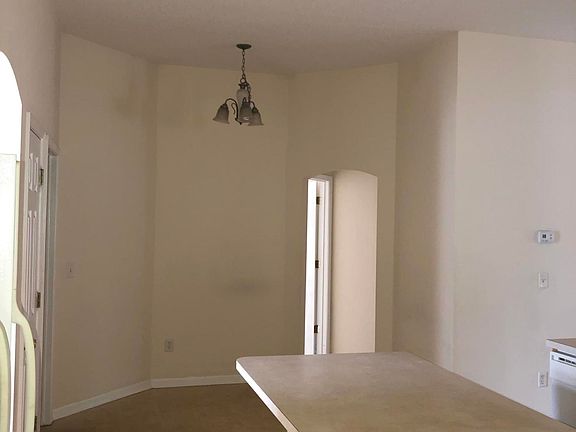 2nd image of 284 Southern Rose Dr