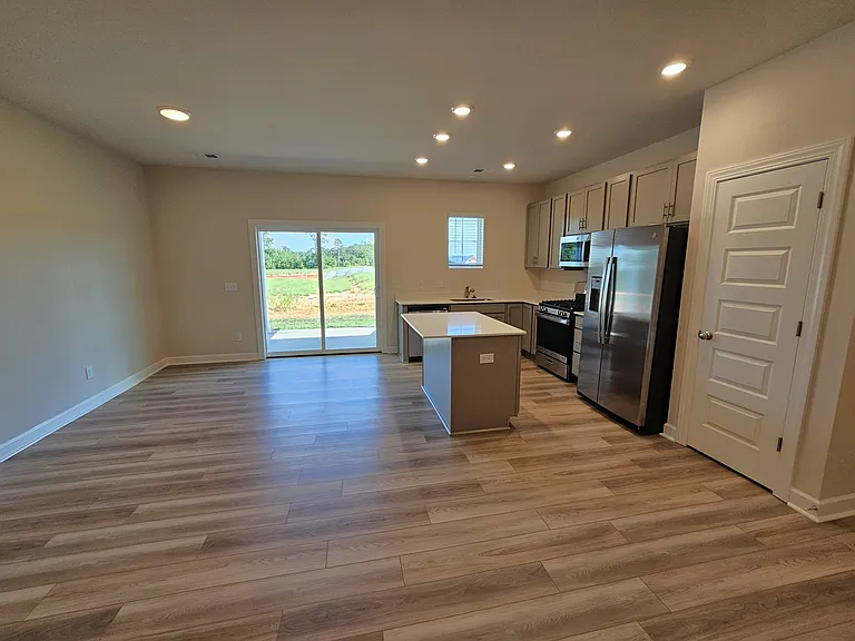 1522 Yellowwood Ct — Photo 22