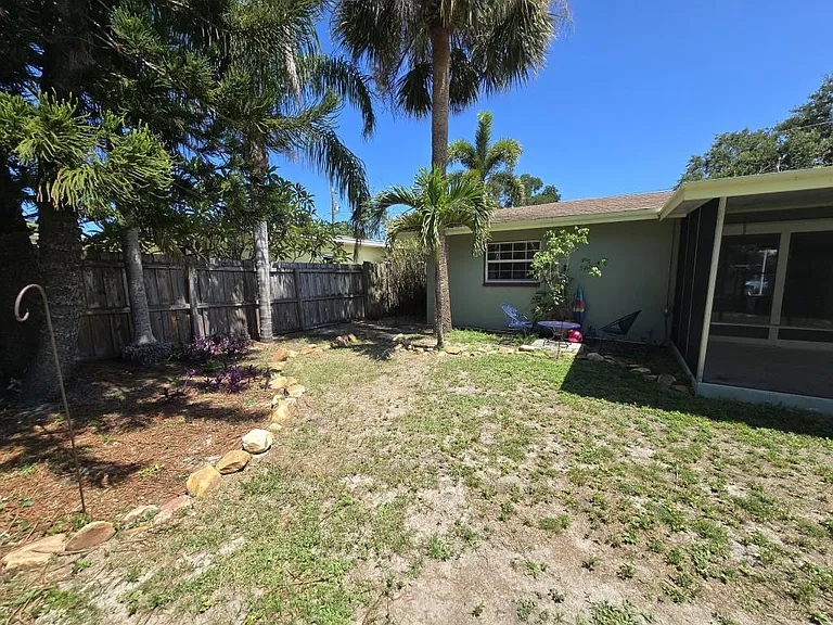 2887 Bel Forest Dr — Photo 22