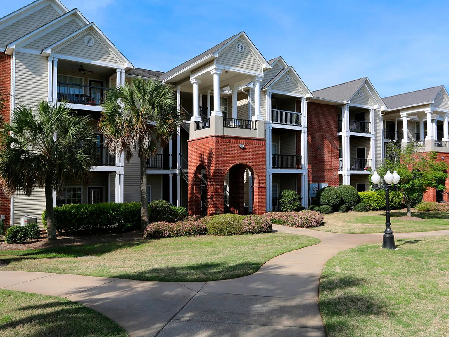 Anthos at Lexington Place — Photo 3